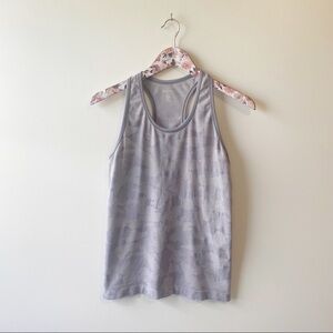 ATHLETA Speedlight Tank Top in Light Gray Purple Camo Medium